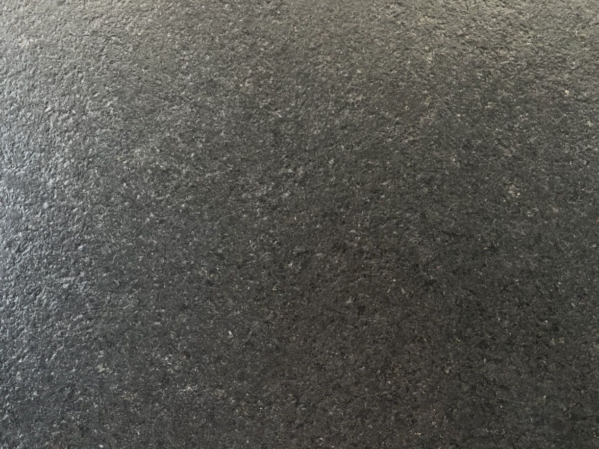 Negro San Gabriel Leather — Granito · Nuevo Horizonte Marmolería