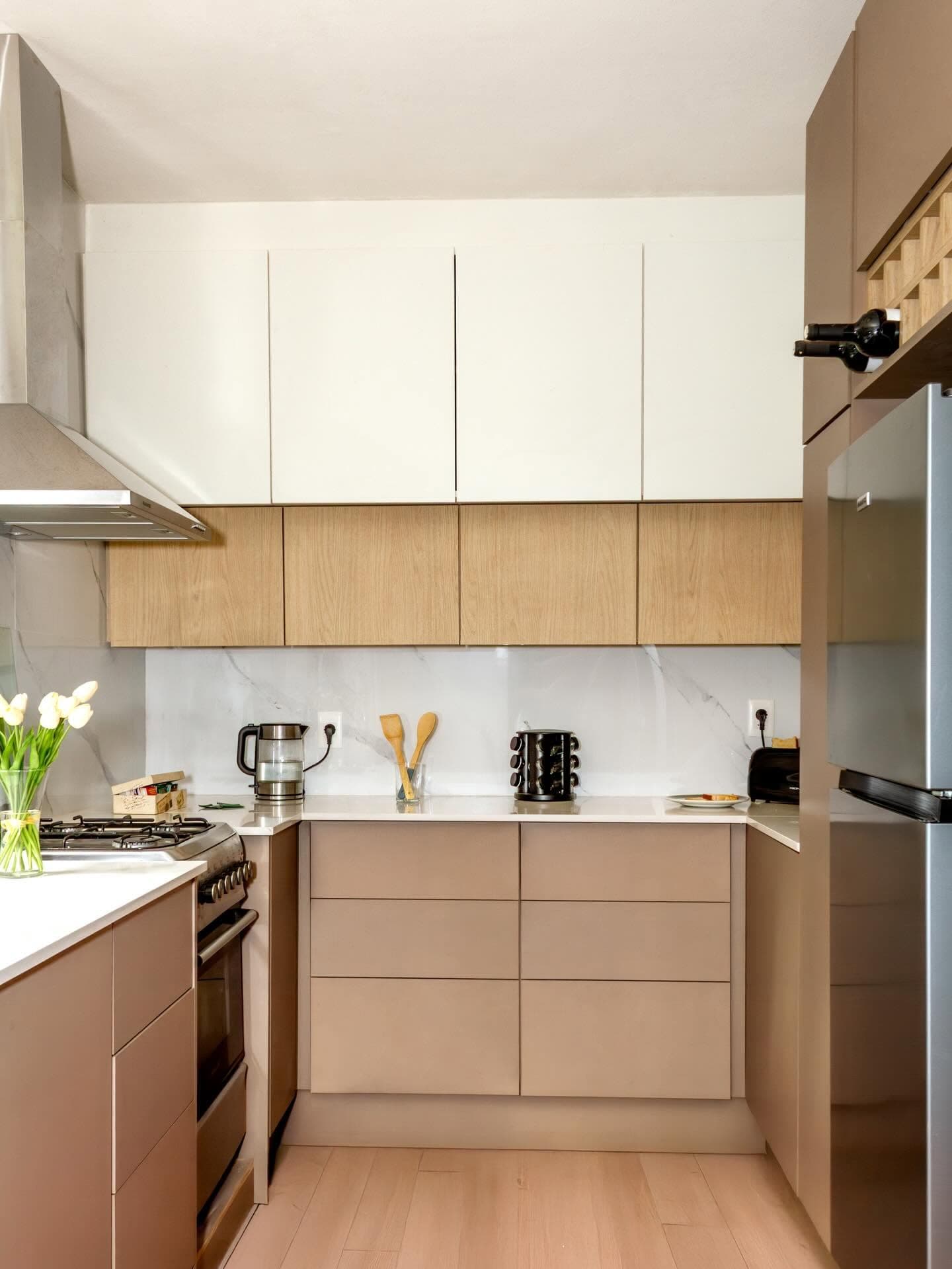 Mesadas de cocina en Silestone en Silestone Miami Vena — Montevideo